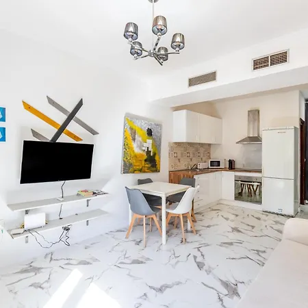 Centro L-ll Apartment